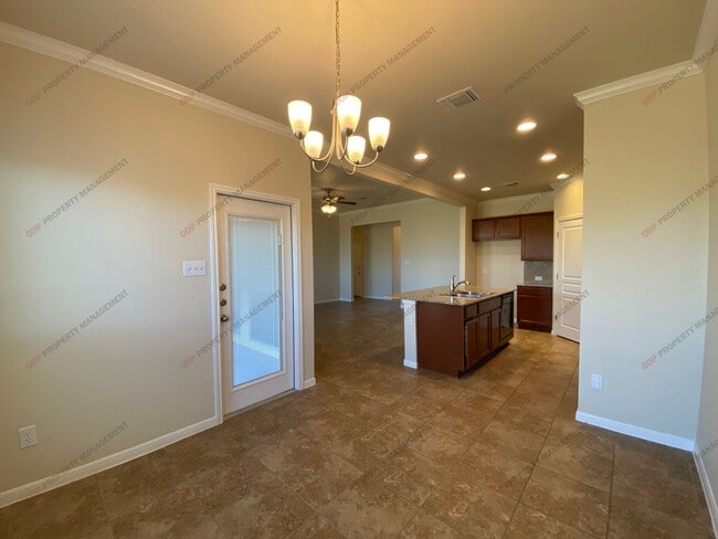 Building Photo - 719 Dunford Dr