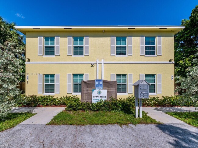 Foto del edificio - 3 br, 2 bath House - 56 W 12th St Apt C