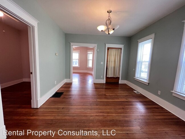 Building Photo - 3 br, 1.5 bath House - 1051 Wealthy Street SE