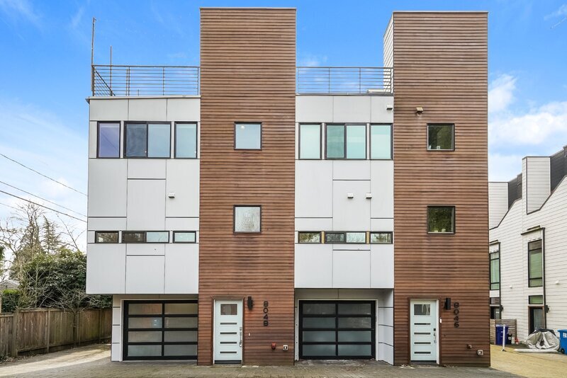 Foto principal - 8048 35th Ave NE
