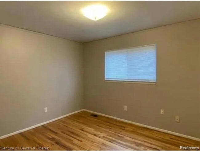 Photo - 467 S Marie St House