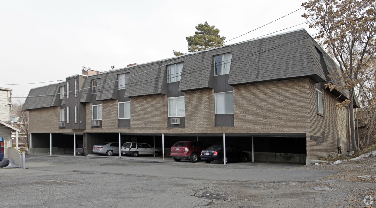 Building Photo - 132 E 2nd Ave