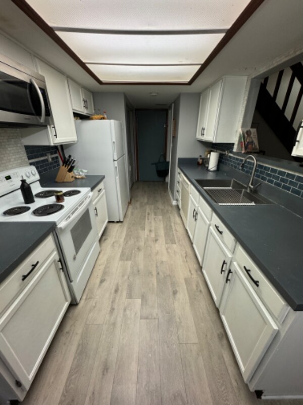 Building Photo - 1494 Sanzon Dr