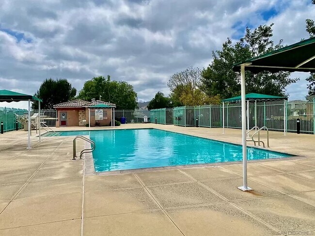 Foto del edificio - 2593 Fresh Waters Ct