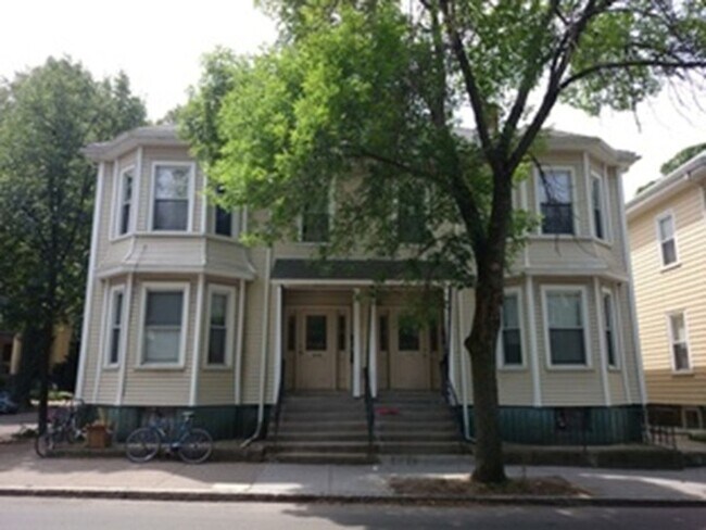 Foto del edificio - BU Walking Distance