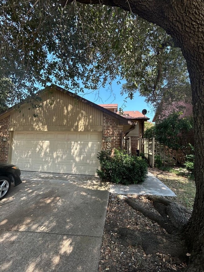 Building Photo - 3712 Pulsar Dr