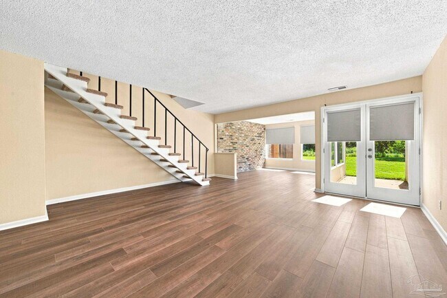 Foto del edificio - 4742 Huron Dr