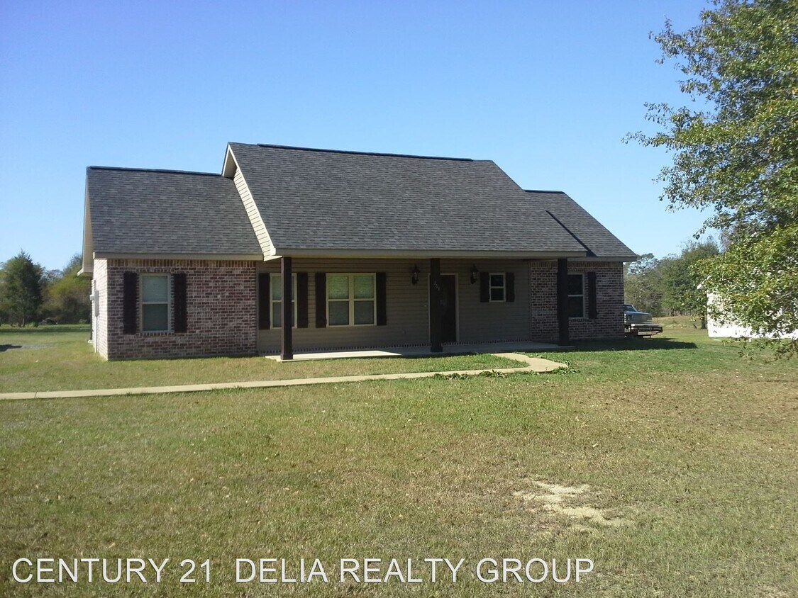 3 br, 2 bath House 268 Scallon Rd. House Rental in Deridder, LA