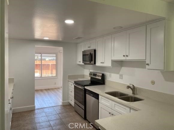 Building Photo - 4646 Larwin Ave