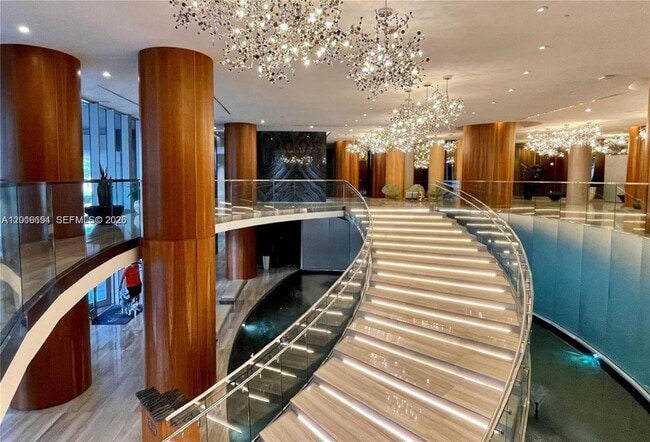 Foto del edificio - 488 NE 18th St