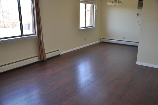 Foto del edificio - 3900 Ridge Lea Rd