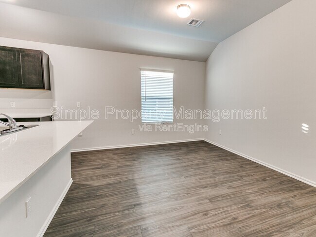 Foto del edificio - 11448 SW 12th St