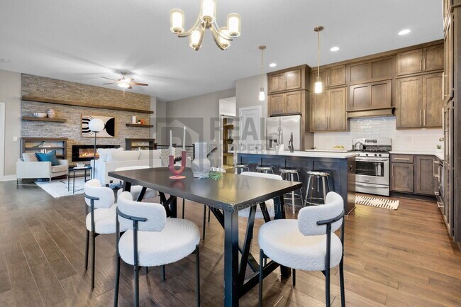 Foto del edificio - 16893 Madison Cir