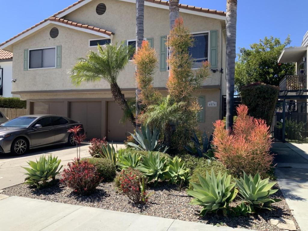 Primary Photo - 4576 Hawley Blvd #6