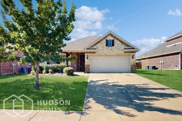 Foto del edificio - SELF TOUR NOW! -209 Atlantic Ave, Waxahach...