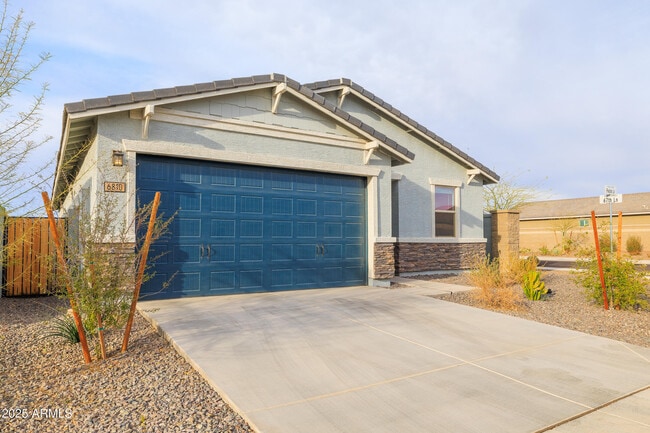 Building Photo - 6810 W Pedro Ln