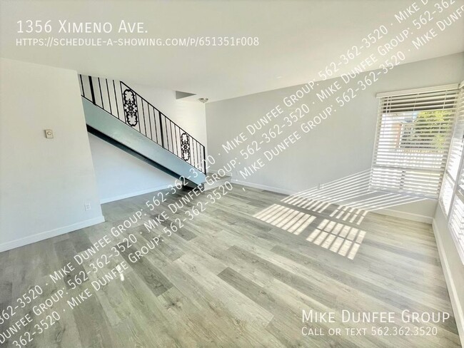 Building Photo - AVAILABLE IN MARCH: 2 Bedroom, 1.5 Bath + ...