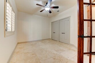 Building Photo - 1426 W 21st St