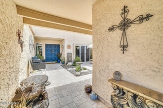 Building Photo - 8161 E Del Cuarzo Dr