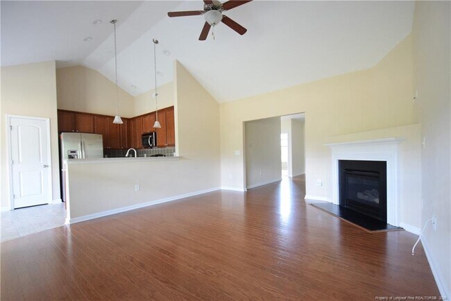 Foto del edificio - 2541 Spinnaker Dr