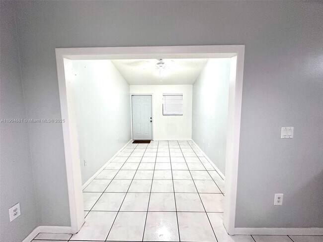 Foto del edificio - 7680 SW 156th Ct