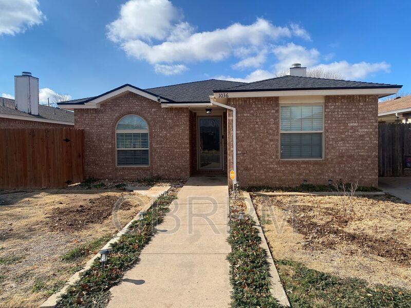 Primary Photo - 1036 Iola Ave