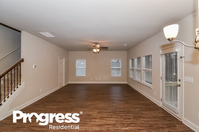 Building Photo - 294 Faron Dr