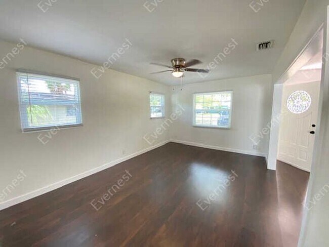 Foto del edificio - 3709 W Oklahoma Ave