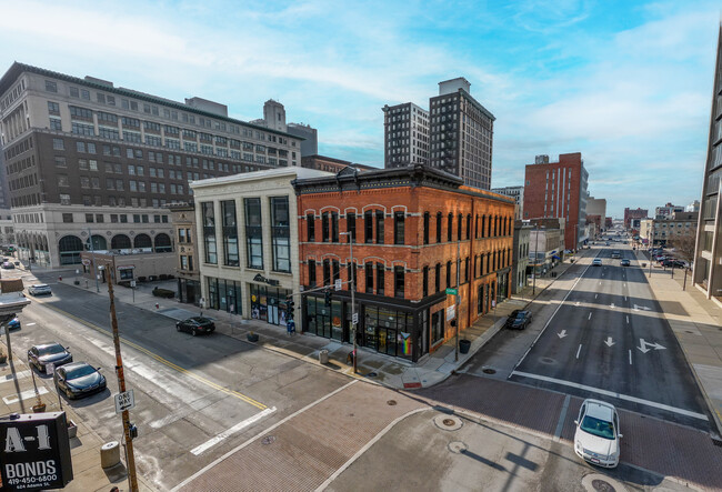 Foto del edificio - Lofts on Adams