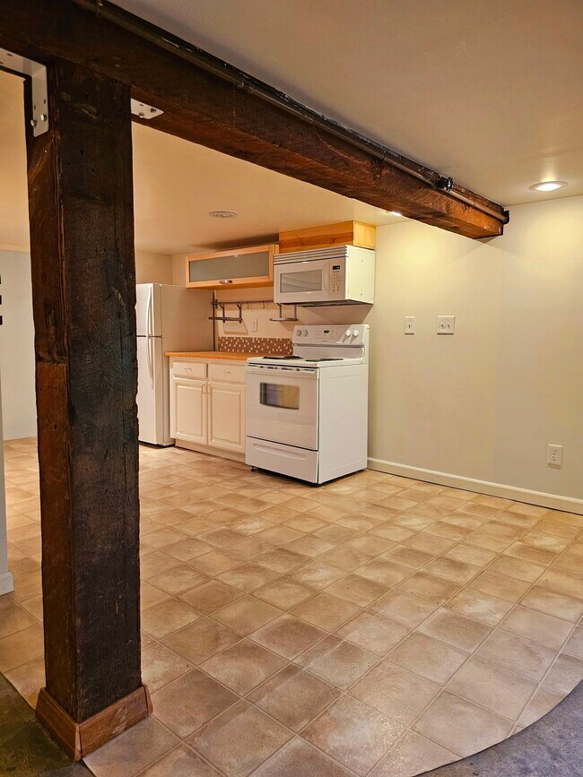 Foto del edificio - 309 NE Graham St