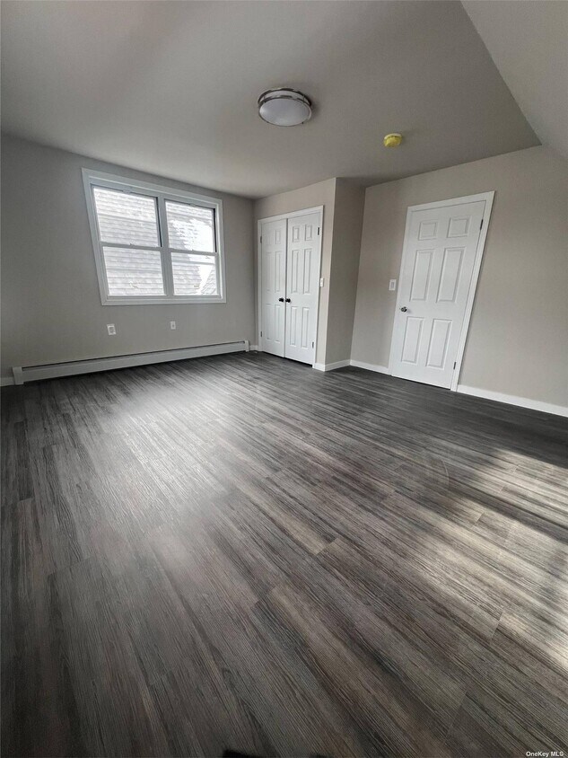 Building Photo - 206 N Terrace Ave