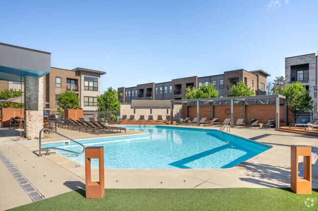 Piscina - Tuller Flats