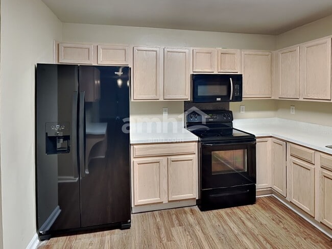 Building Photo - 4613 Cades Cove Dr