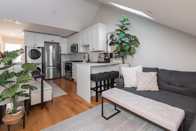 Foto del edificio - 80 Bunker Hill St