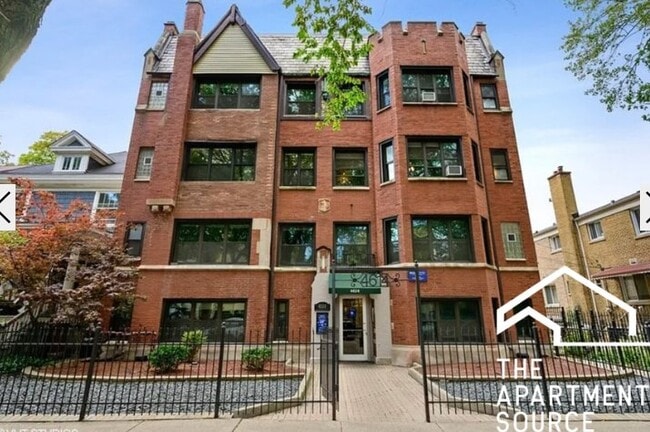 Building Photo - 4614 N Paulina St