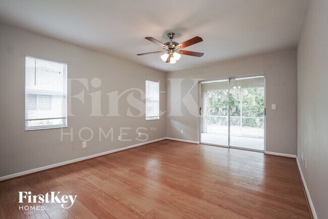 Foto del edificio - 9291 Crocus Ct