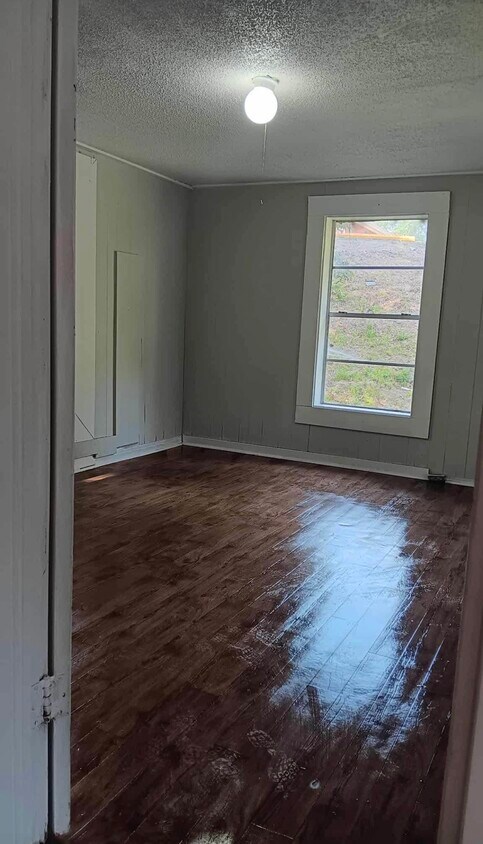 Foto del edificio - 1016 Farrah Cir