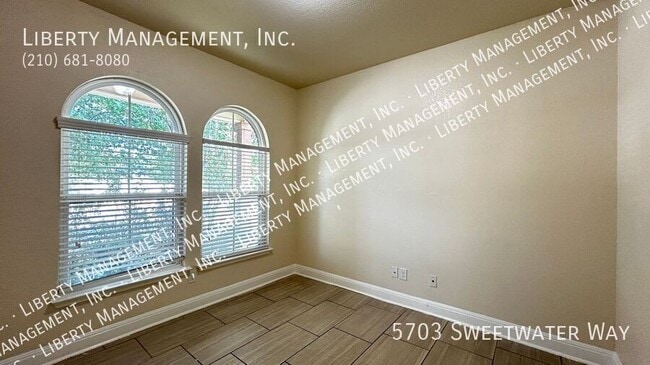 Building Photo - 5703 Sweetwater Wy
