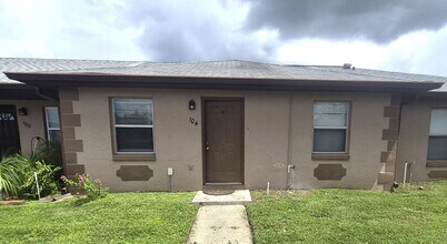 Building Photo - 104 Las Brisas Way