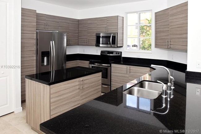 Building Photo - 2844 SW 81st Terrace