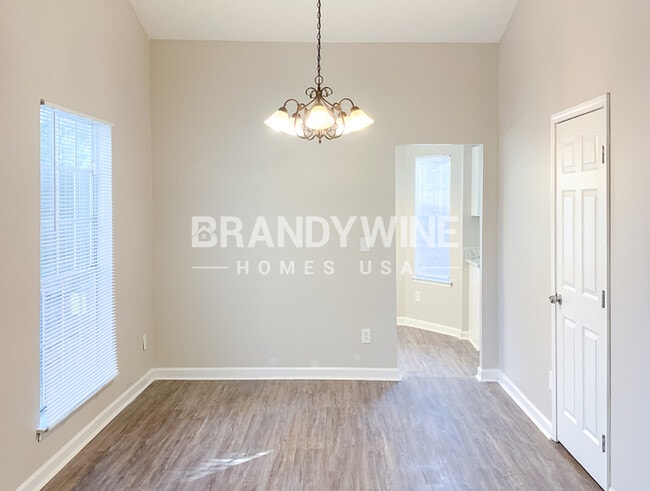 Building Photo - 2525 Hallie Mill Rd