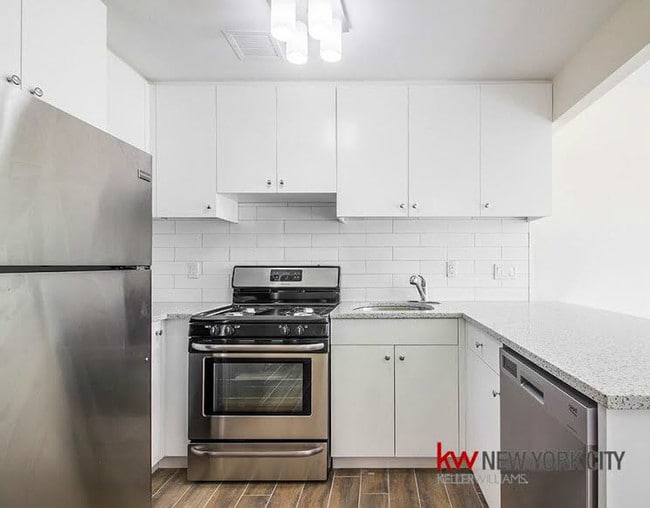Building Photo - 2527 23rd St