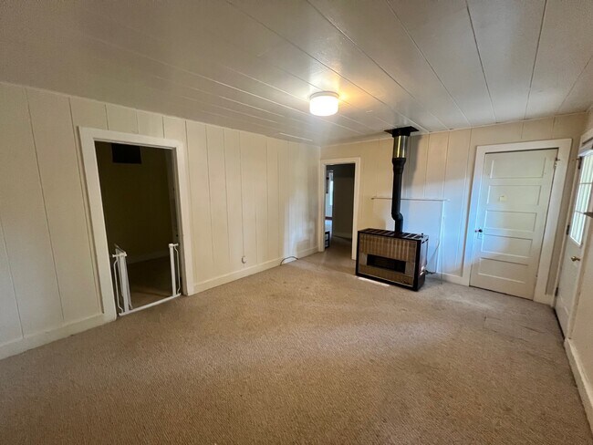 Foto del edificio - 138124 Hillcrest St