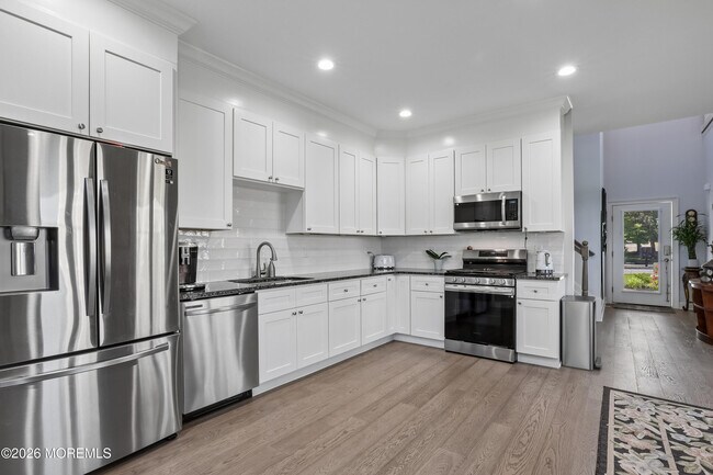 Foto del edificio - 112 Hedgerow Ln