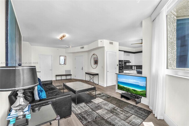 Foto del edificio - 300 South Pointe Dr