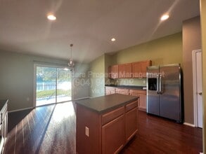 Building Photo - 395 Candlebark Dr