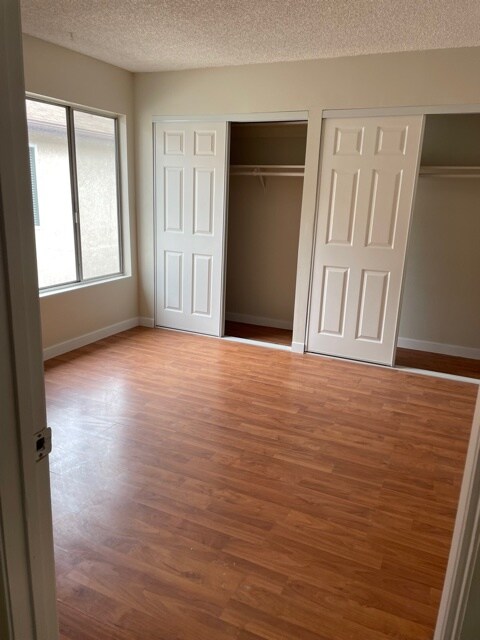 Foto del edificio - 14970 Victory Blvd