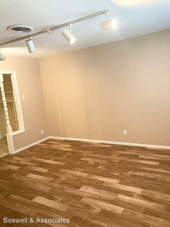 Building Photo - 3 br, 2 bath House - 4501 Dengar Ave.