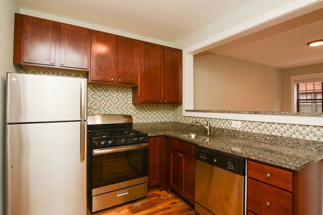 Foto del edificio - 4420 N Wolcott Ave