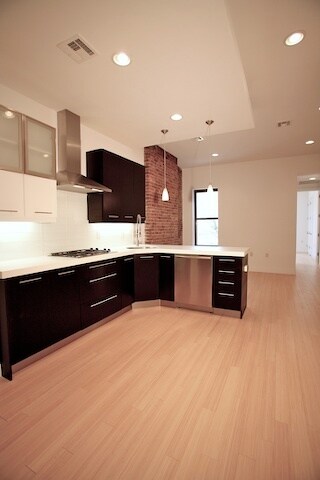 Foto del edificio - 811 Washington St